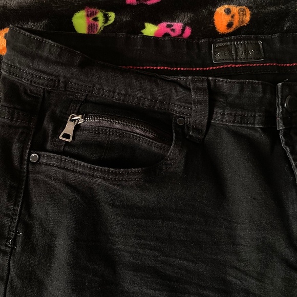 Black Steve Jeans - Picture 1 of 5